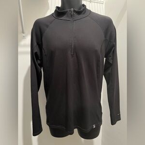 The North Face Black Mens 1/4 Zip Flashdry Top